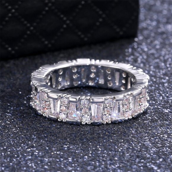 ▶Eternity Thin Baguette Engagement Trapezoid Stone CZ Band for Women, L169